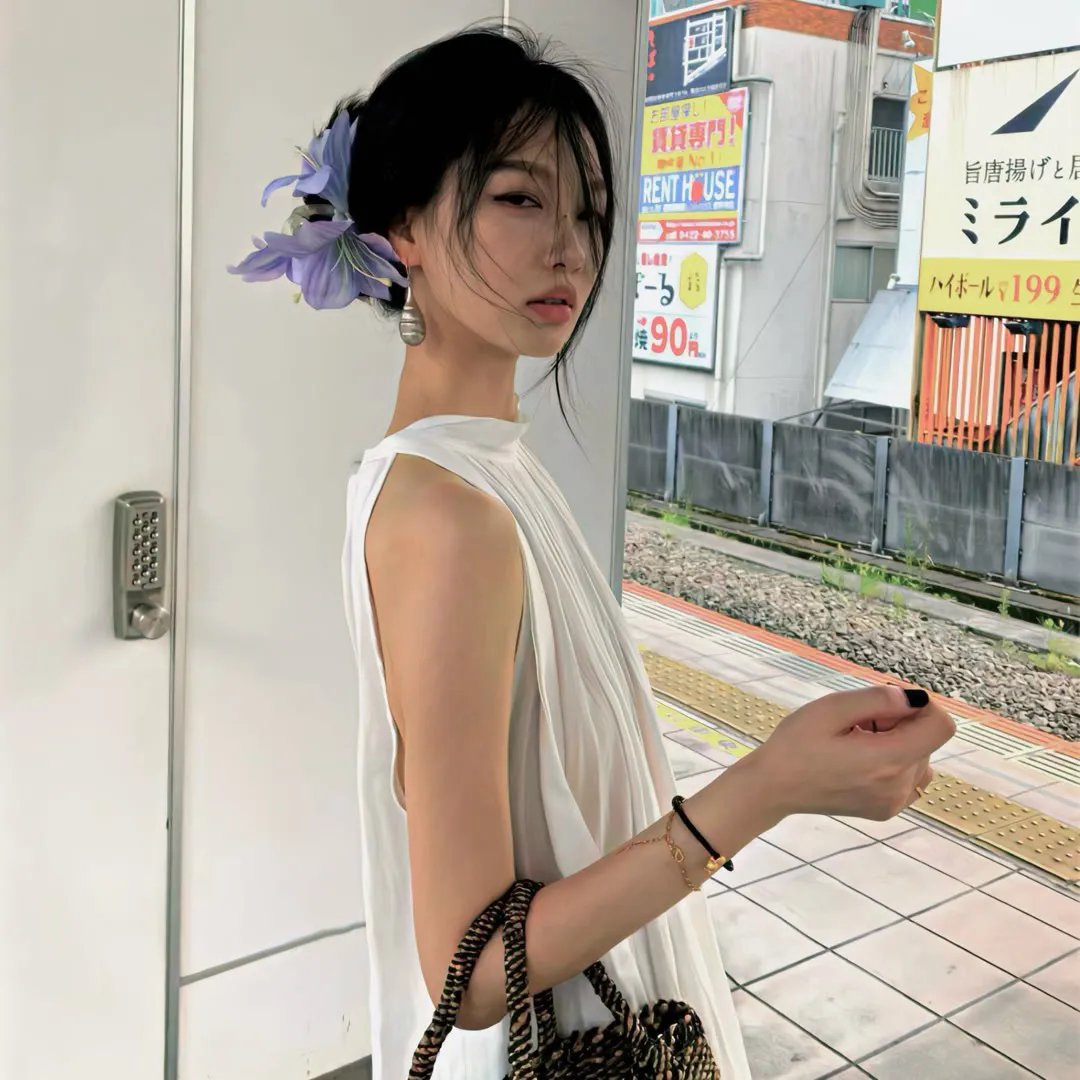 红色尾翼